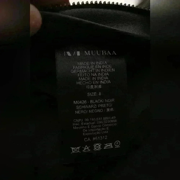 MUUBAA Black Lambskin Leather Cropped Side Zip Moto Pants 4US - Picture 5 of 8